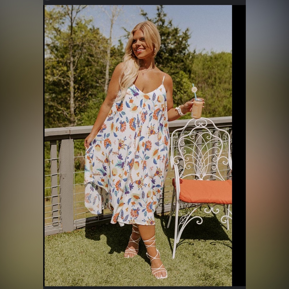 Short spaghetti strap, floral sundress
